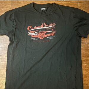 Custom classic car shirt 
USED BUT GOOD CONDITION